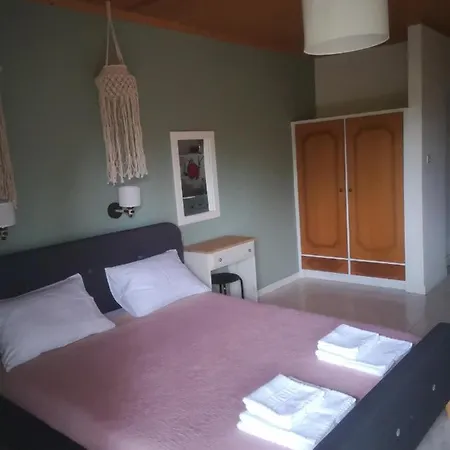 Achillion Paralía Skotínis