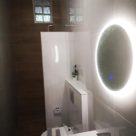 Achillion Apartment *