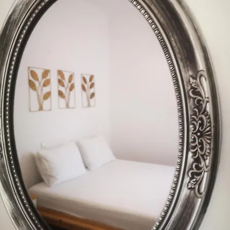 アパート Achillion Paralía Skotínis