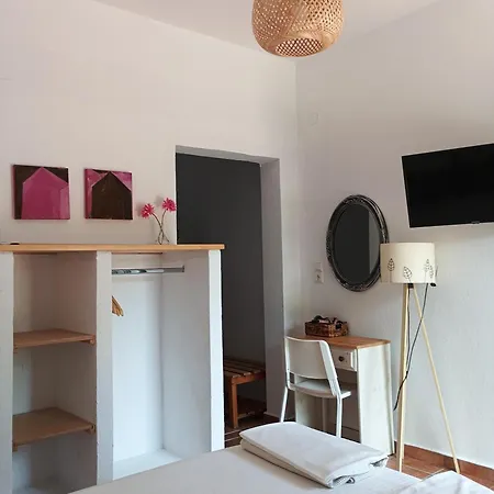 Achillion Apartment *