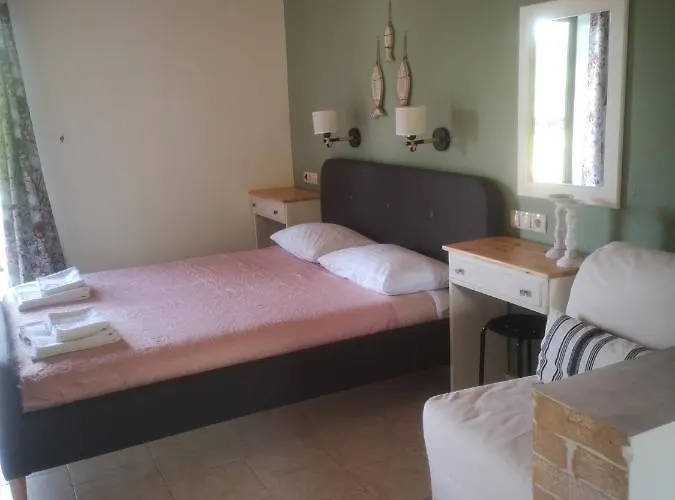 Achillion Apartment Paralía Skotínis