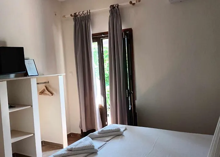 Achillion Apartmán *