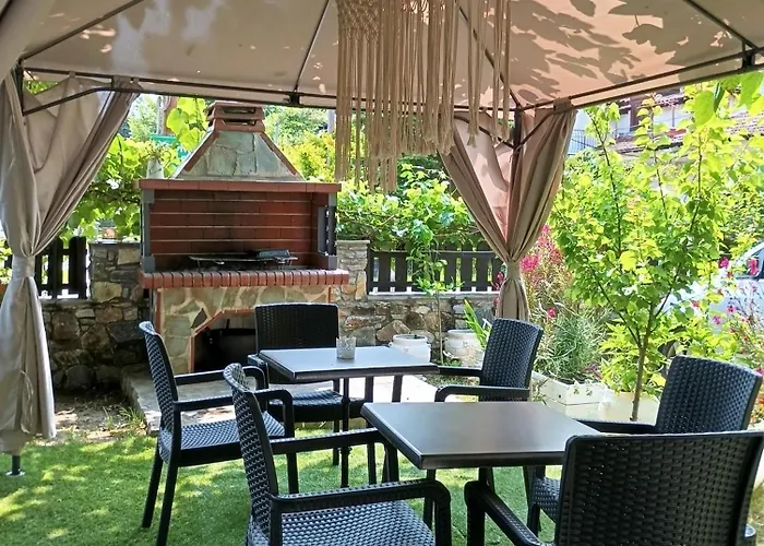 Achillion Apartmán Paralía Skotínis