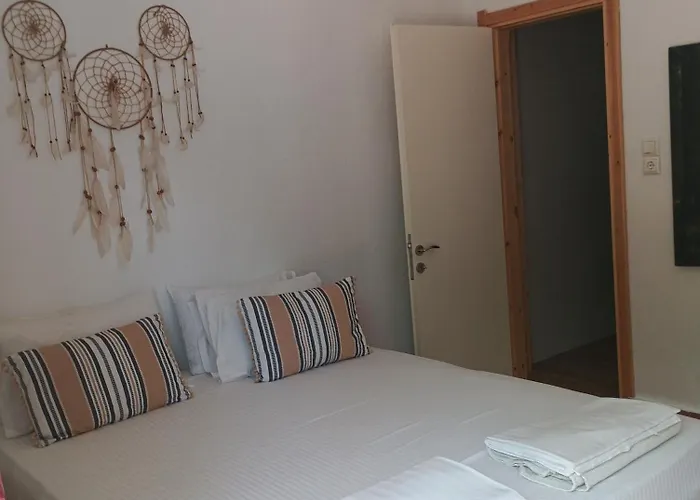 Achillion Paralía Skotínis